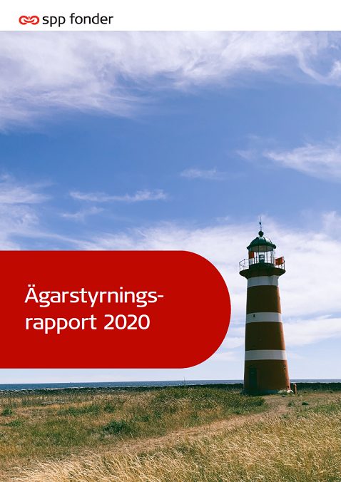 Omslag av SPP Fonders ägarstyrningsrapport 2020 med fyr och blå himmel i bakgrunden