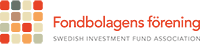 Logo med färgglada fyrkanter i olika nyanser av rött, orange och beige, följt av röd text på vit bakgrund