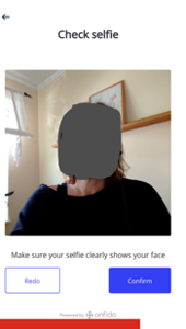 Självkontroll av selfie-app med instruktion för att säkerställa tydlig ansiktsbild, alternativ för att göra om eller bekräfta